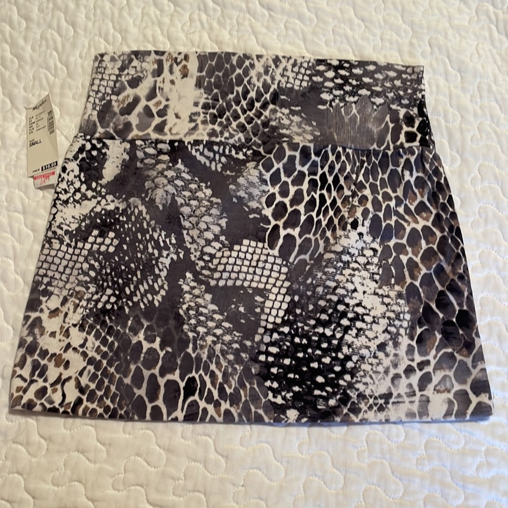NWT Mandee Snake Skin Print Mini Skirt